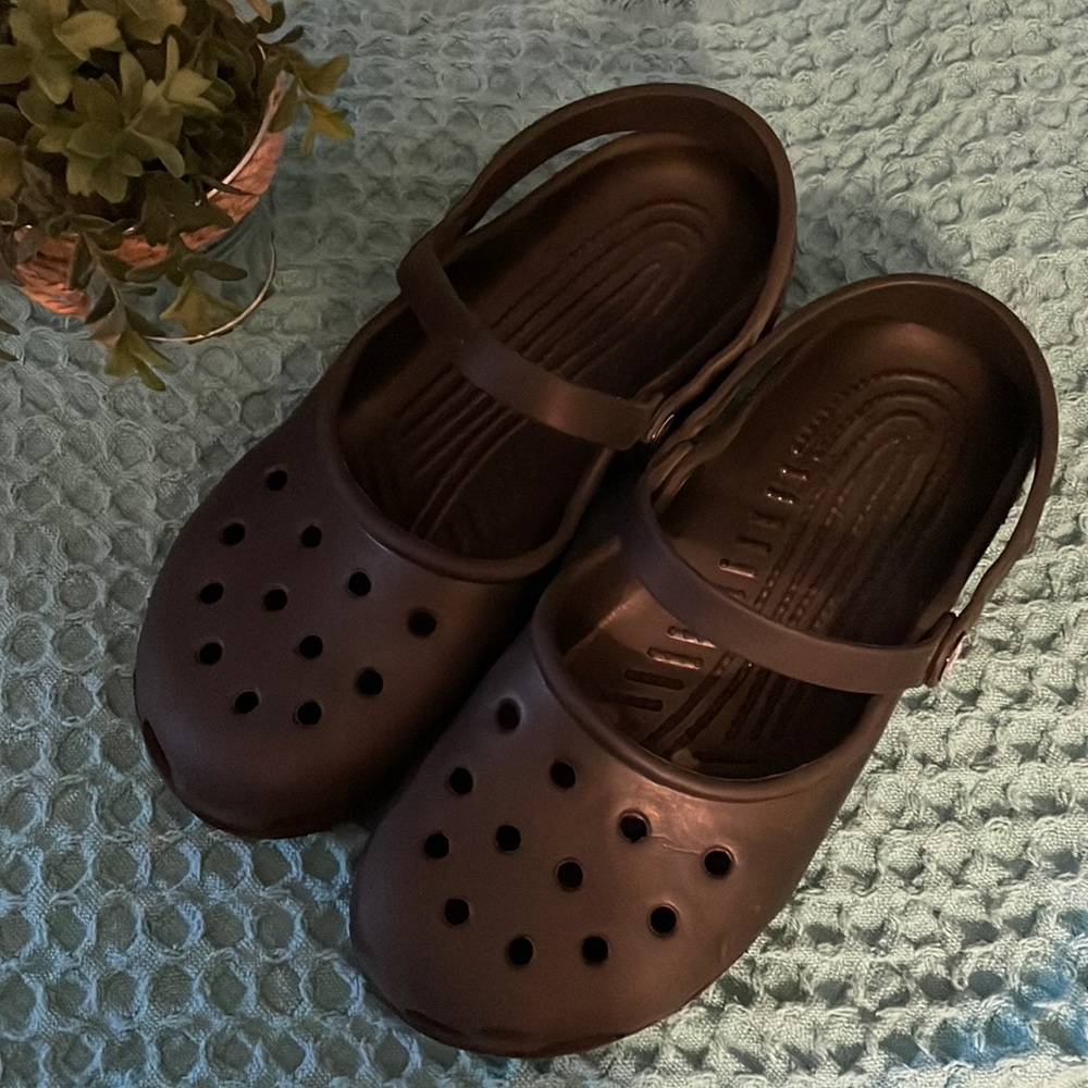 CROCS Mary Jane shoes Womens size 9